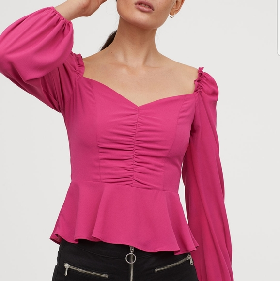 H&M Tops - NWT Ruffled Blouse with Balloon Sleeve Mini-Peplum